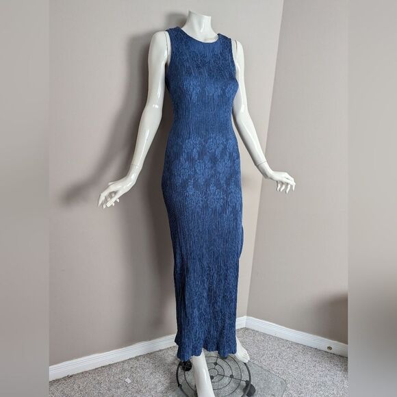 90s Minimalist Maxi Dress – Crinkled Fabric, Rose Pattern, Slit, Size XS/S, Sava - Picture 3 of 10